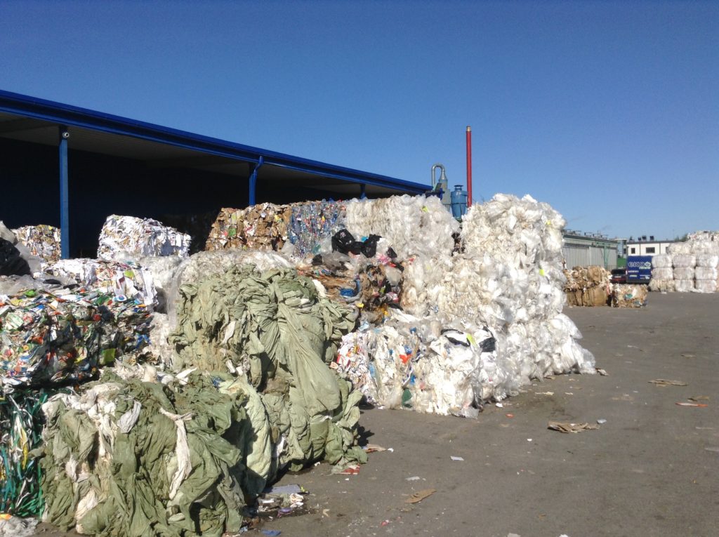 SIA “Eco Baltia vide” nodrošina vairākas iespējas bez maksas nodot lauksaimniecības iepakojumu