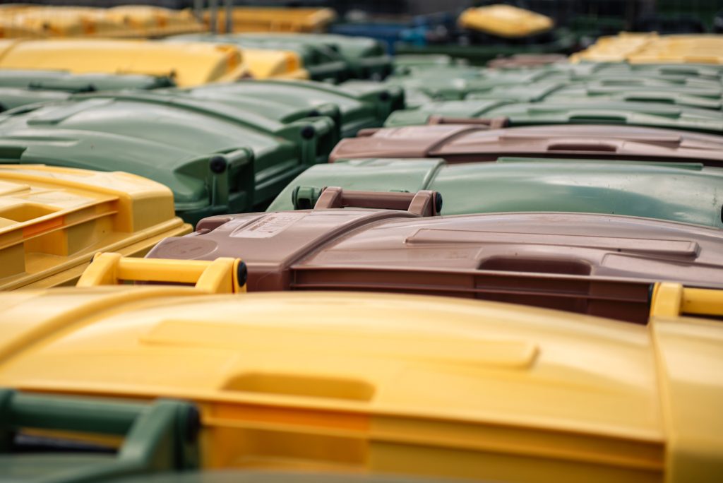 Izmaiņas atkritumu apsaimniekošanas maksā SIA “Eco Baltia vide” apsaimniekotajos reģionos no 2026. gada 1. janvāra