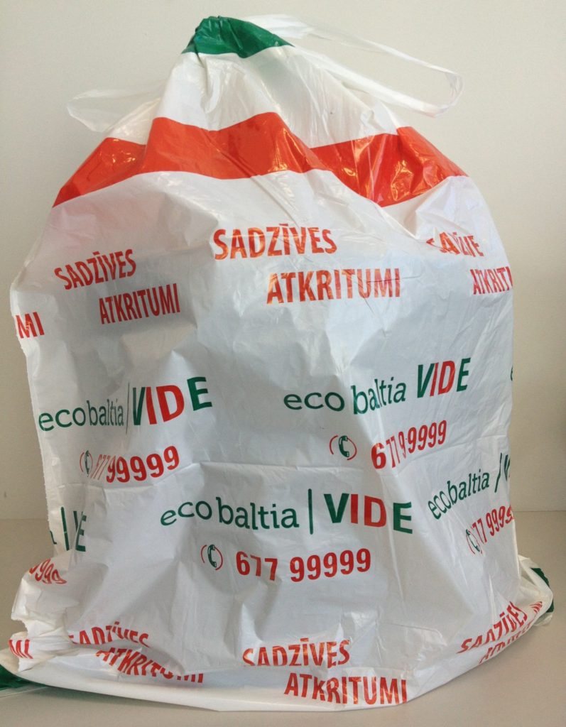 Tērvetes novada iedzīvotājiem pieejami sadzīves atkritumu priekšapmaksas maisi