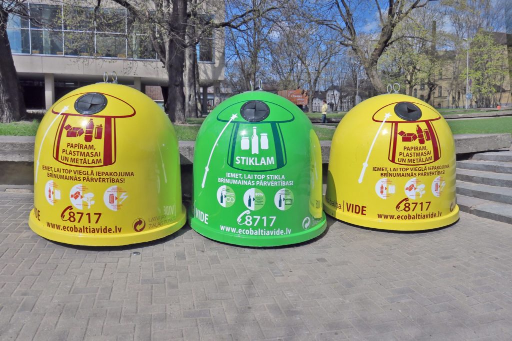 Rekonstrukcijas dēļ tiks noņemti šķirošanas konteineri pie Dailes teātra