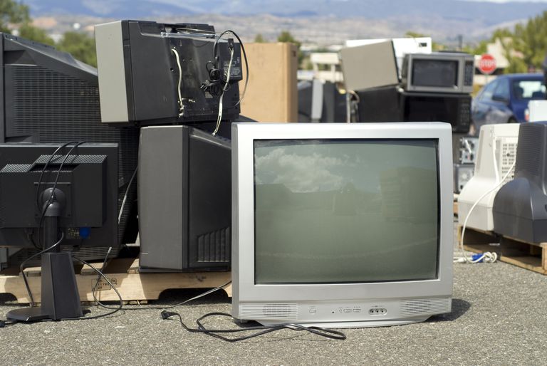 Tērvetes novadā “Eco Baltia vide” rīkotajā akcijā nodotas 5,2t elektrotehnikas