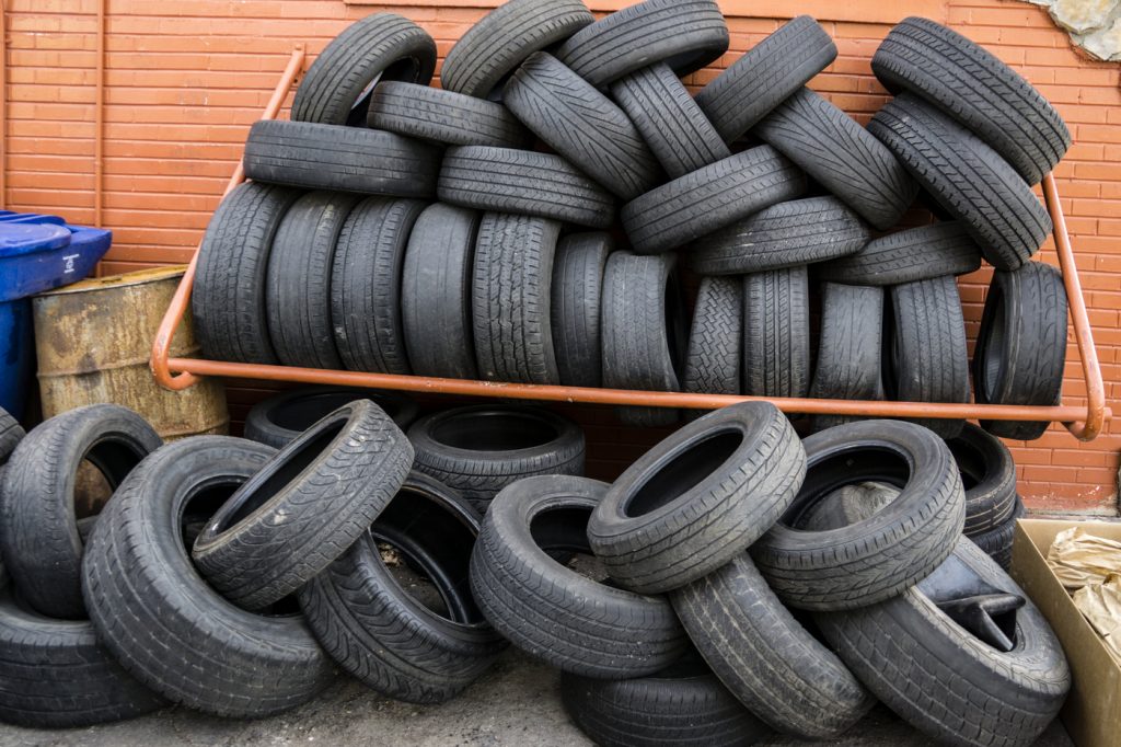 Izmaiņas auto riepu pieņemšanai SIA “Eco Baltia vide” atkritumu šķirošanas laukumos