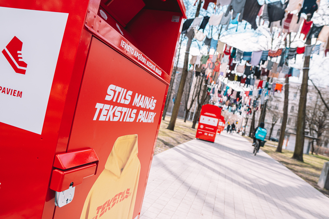 Teju puse Latvijā ievestā apģērba ir pietuvināti atkritumu statusam