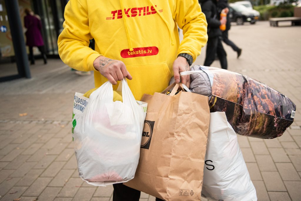 Nevajadzīgā tekstila savākšanas akcijā nodots vairāk nekā 145 tonnas tekstilizstrādājumu