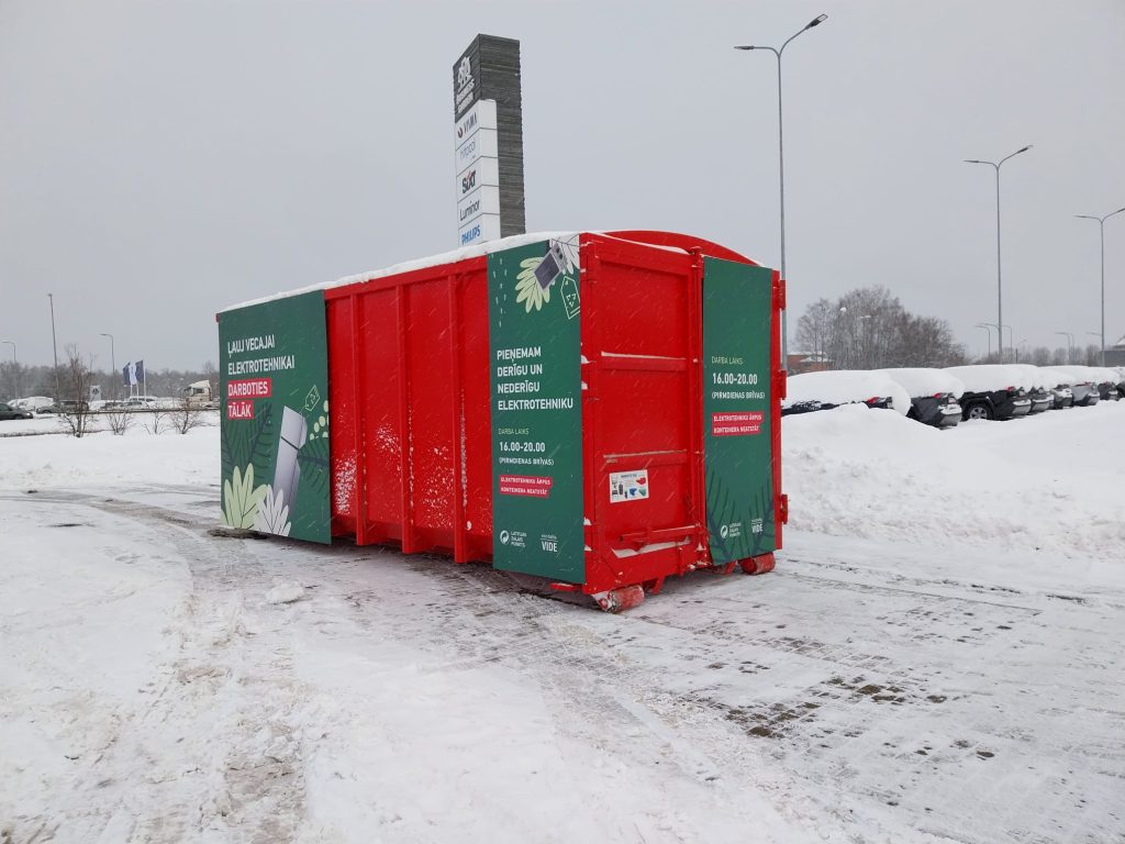 Mārupē, pie “Business Garden Rīga” virszemes autostāvvietas, atklāts jauns nolietotās elektrotehnikas savākšanas punkts