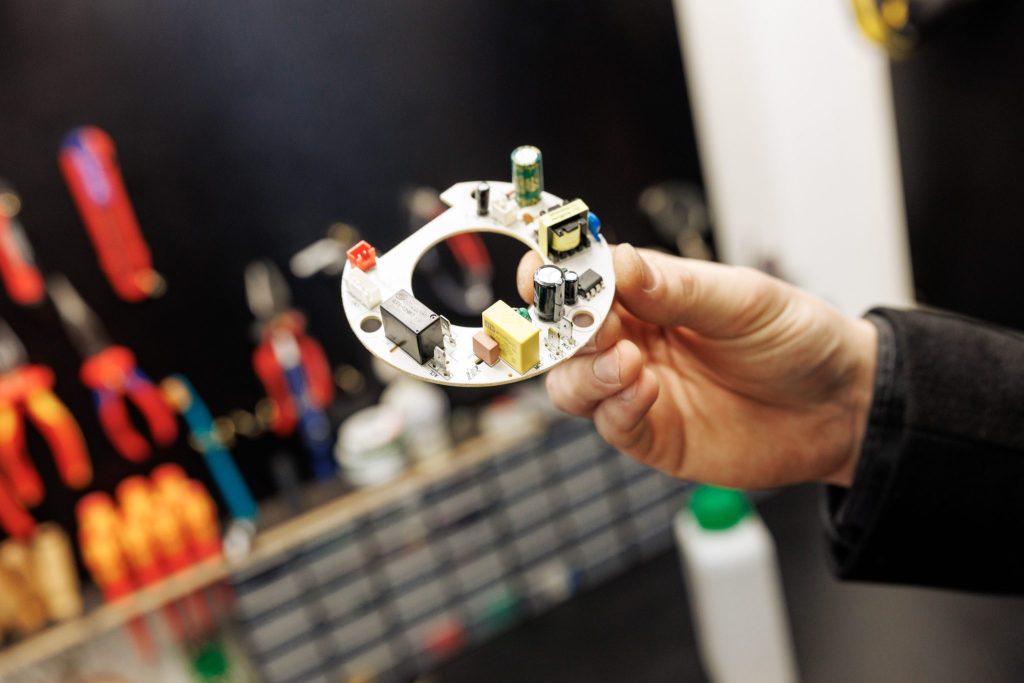 Pieci veidi, kā uzlabot elektrotehnikas mūža ilgumu