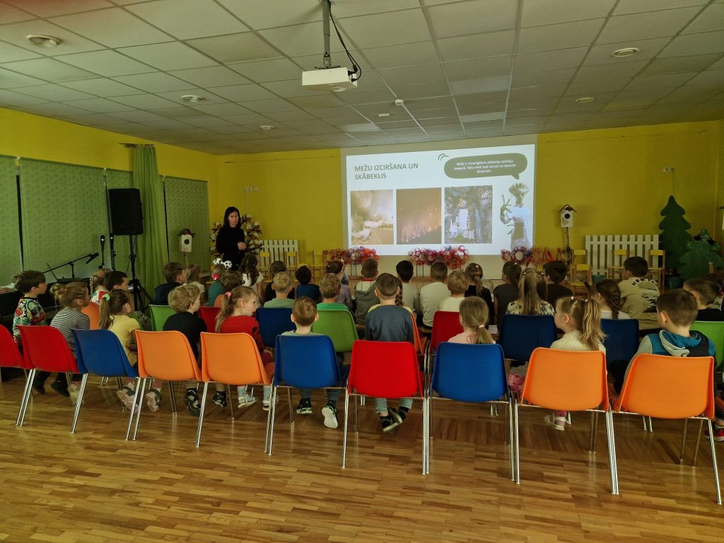 SIA “Eco Baltia vide” viesojas Mārupes novadā, lai izglītotu par atkritumu šķirošanu