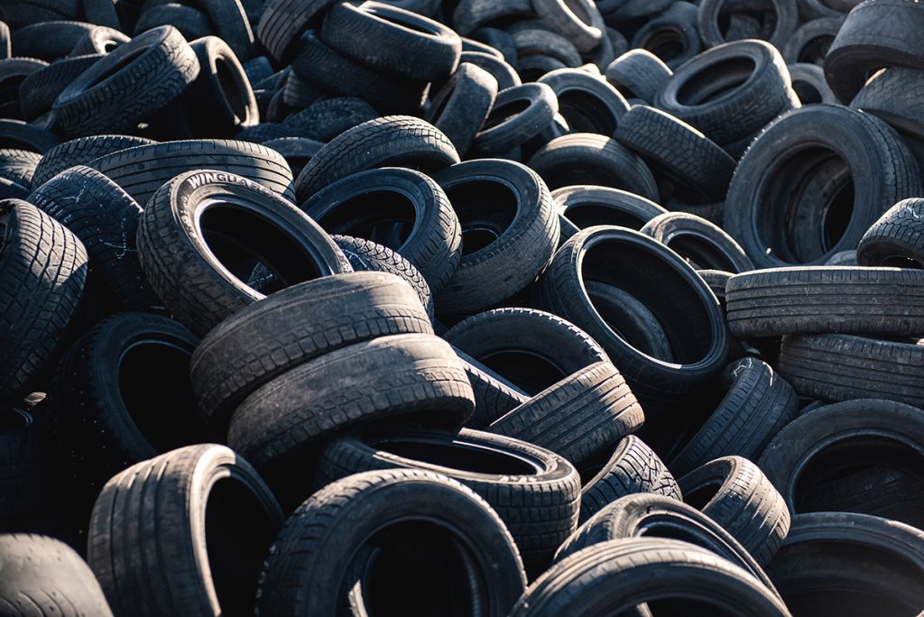 Liepājā akcijas “Nomet riepu atbildīgi!” laikā savāktas 107 tonnas nolietotu autoriepu