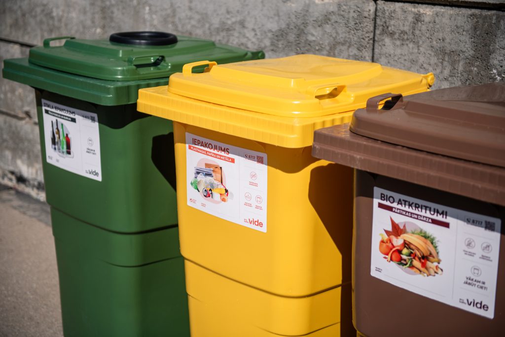 SIA “Eco Baltia vide” aicina ziņot par vētras dēļ nepieejamiem konteineriem