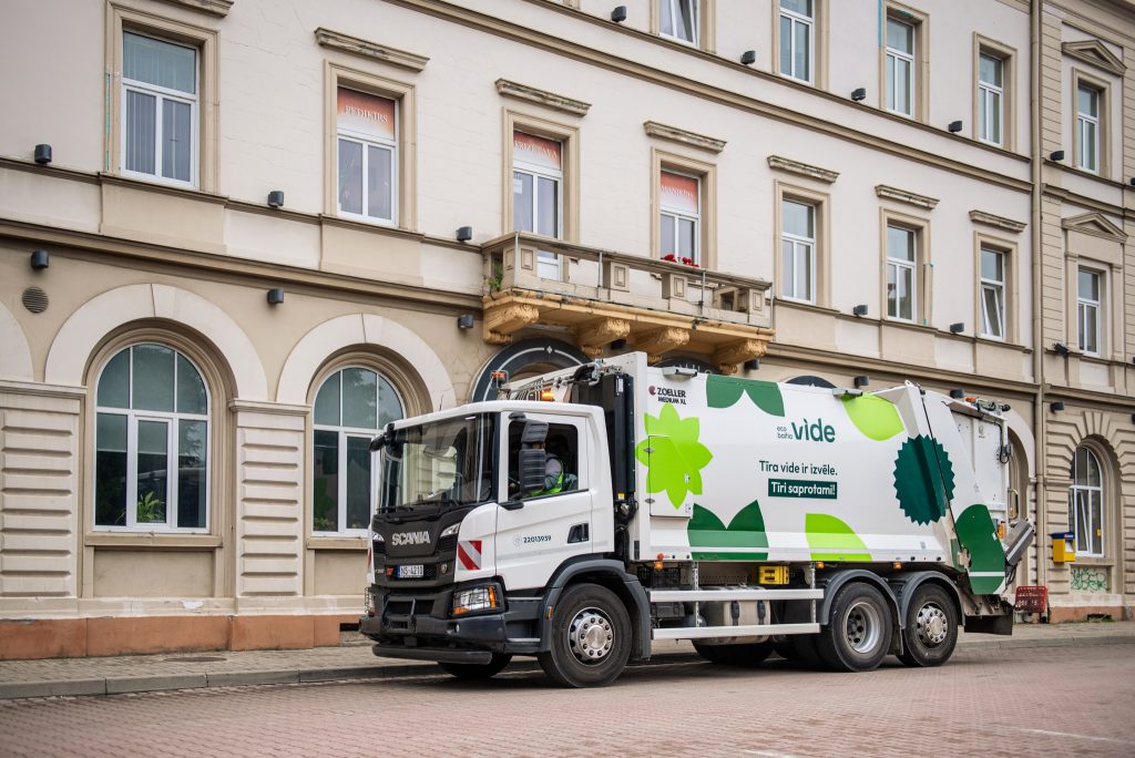 “Eco Baltia vide” atkritumu apsaimniekošanu nodrošinās pēc grafika arī svētku laikā