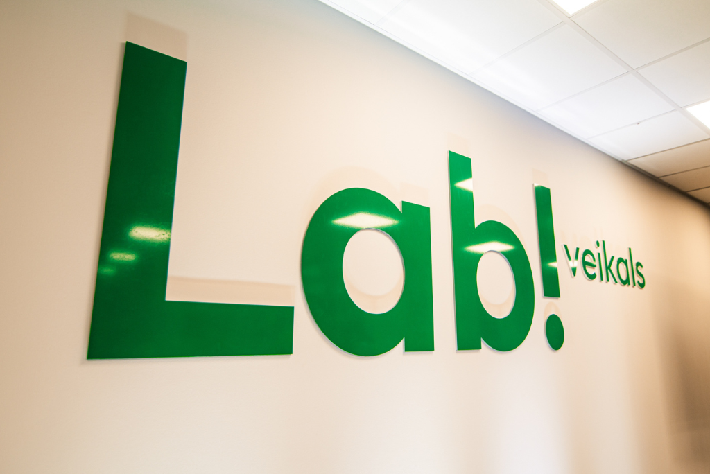 “Eco Baltia Vide” ienāk otrreizējā elektronikas tirgū un atver veikalu