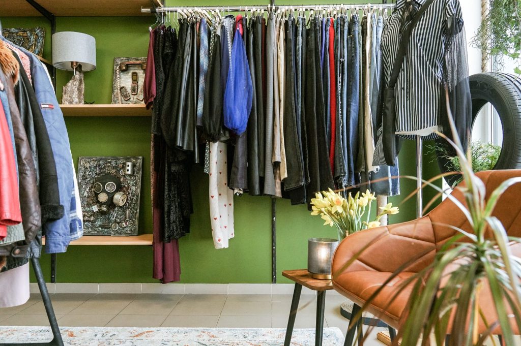 “Eco Baltia vide” nodrošina pilnu tekstila aprites ķēdi: no savākšanas un šķirošanas līdz atgriešanai tirdzniecībā